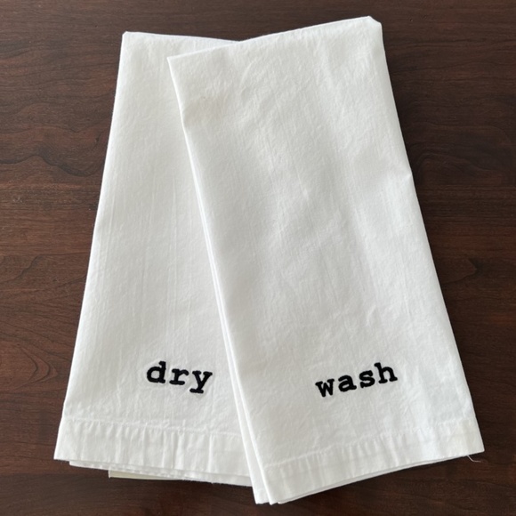 Pottery Barn Wash & Dry Guest Towels - Picture 1 of 2